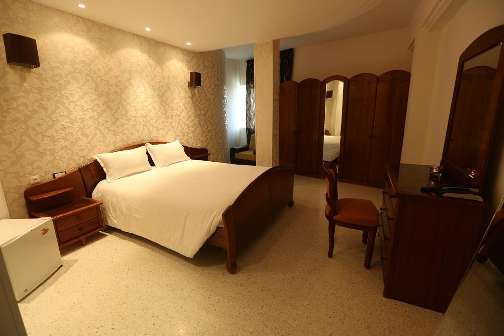 Hotel Ksar Dhiafa By Plaza Hotels & Resorts Sidi Bouzid Extérieur photo