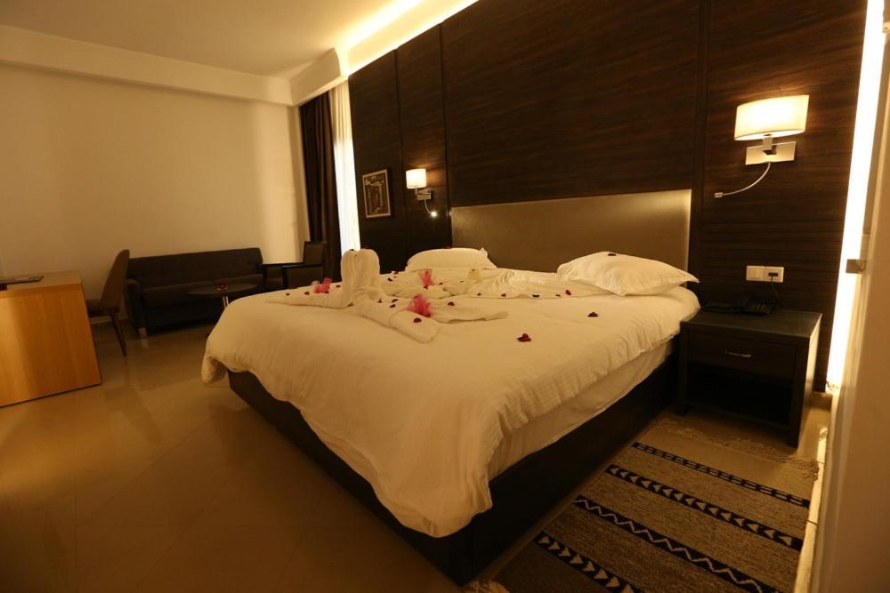 Hotel Ksar Dhiafa By Plaza Hotels & Resorts Sidi Bouzid Extérieur photo